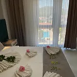 Apartament With Private Pools *