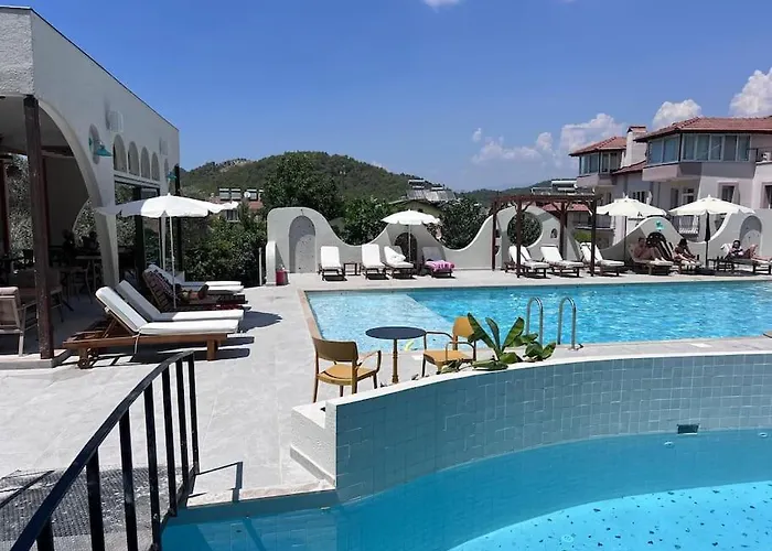 With Private Pools Олудениз