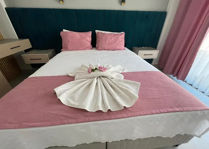 With Private Pools Олудениз