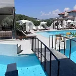 With Private Pools Apartamento Oludeniz