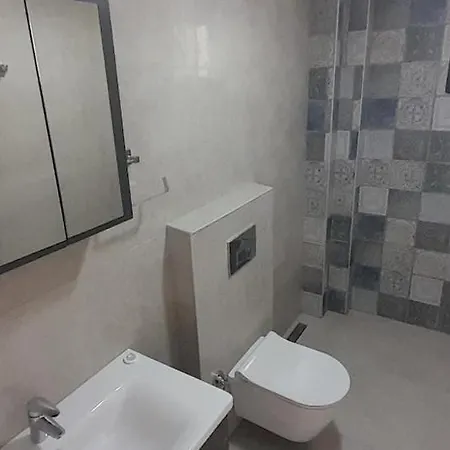 With Private Pools Daire *