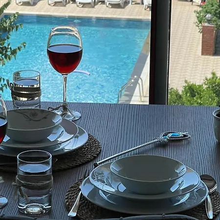 Apartment With Private Pools Oludeniz