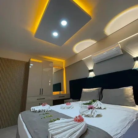 Apartment With Private Pools